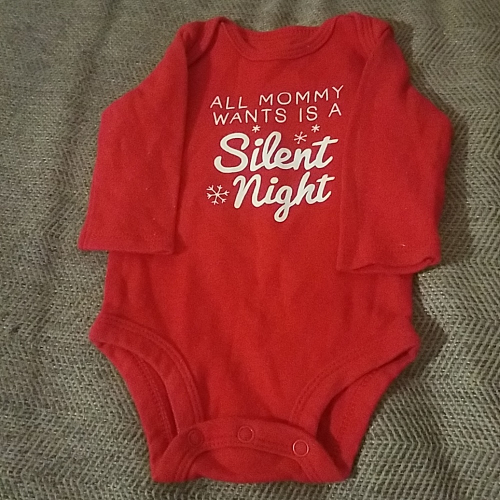 Carter's NB baby long sleeve onesie top